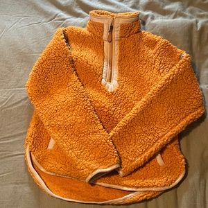 Simply souther pullover women’s S